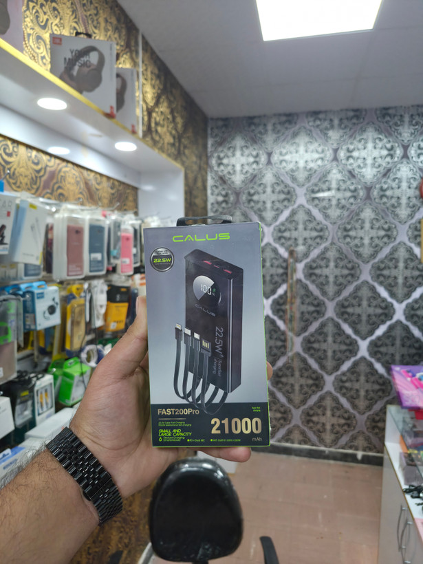 پاوربانک ۲۱۰۰۰ میلیآمپر CALUS مدل FAST200Pro با ۴ کابل داخلی و شارژ سریع ۲۲.۵ وات