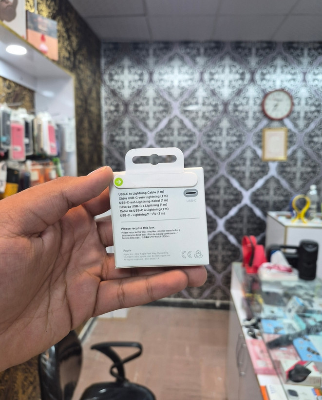 کابل شارژ USB-C به Lightning برند FIRST (۱ متری)